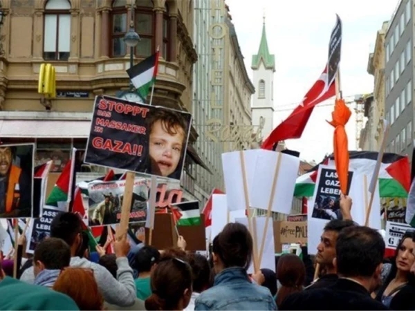 تظاهرات علیه جنایت اسرائیل علیه مردم غزه در کشورهای مختلف دنیا – فیلم