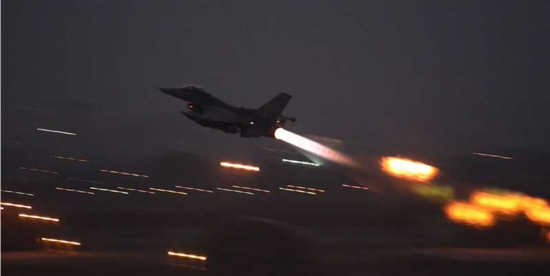 حملات هوایی آمریکا به پایگاههای نیروهای نیابتی جمهوری اسلامی در عراق و&nbsp;سوریه