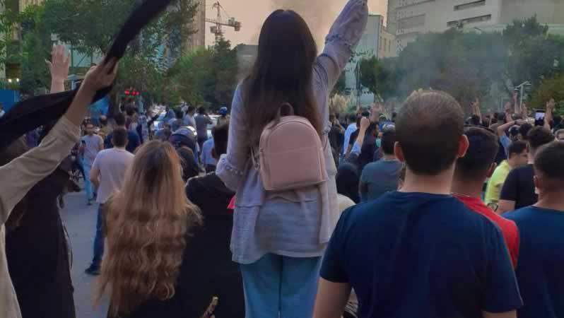 «انتقام سخت» از زنان اولویت مسئولان ارشد&nbsp;نظام